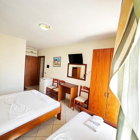 Hotel Veli Sarandë Eksteriør bilde