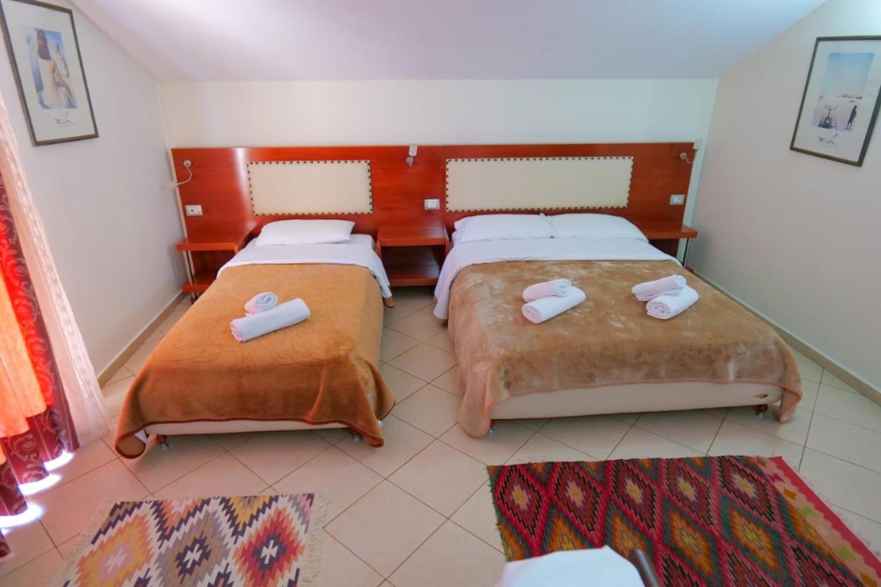 Hotel Veli Sarandë Eksteriør bilde