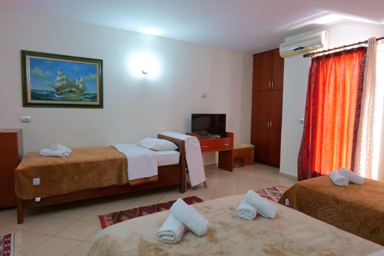 Hotel Veli Sarandë Eksteriør bilde