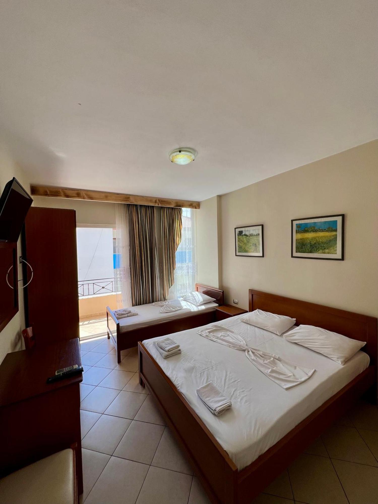 Hotel Veli Sarandë Eksteriør bilde