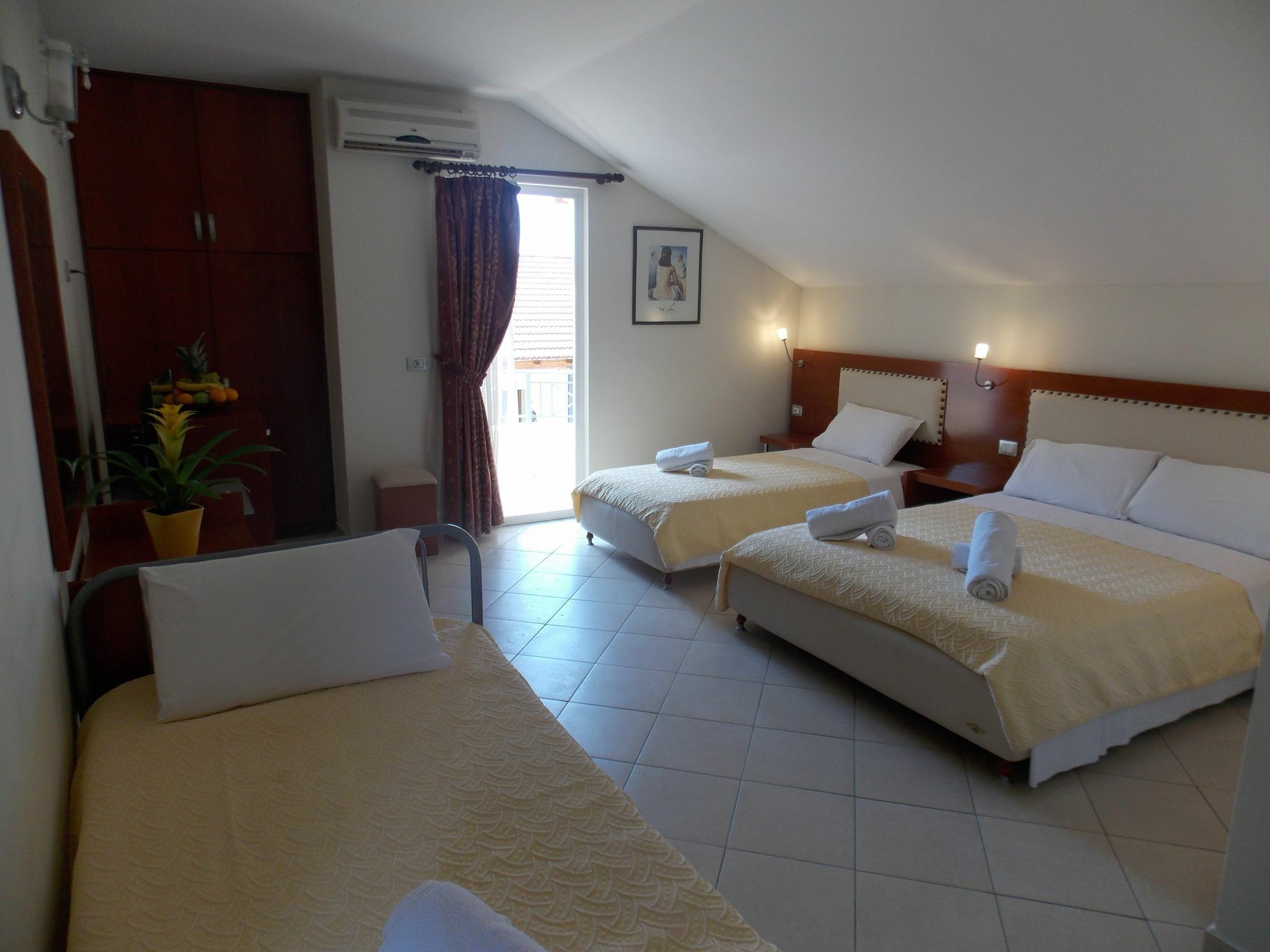 Hotel Veli Sarandë Eksteriør bilde