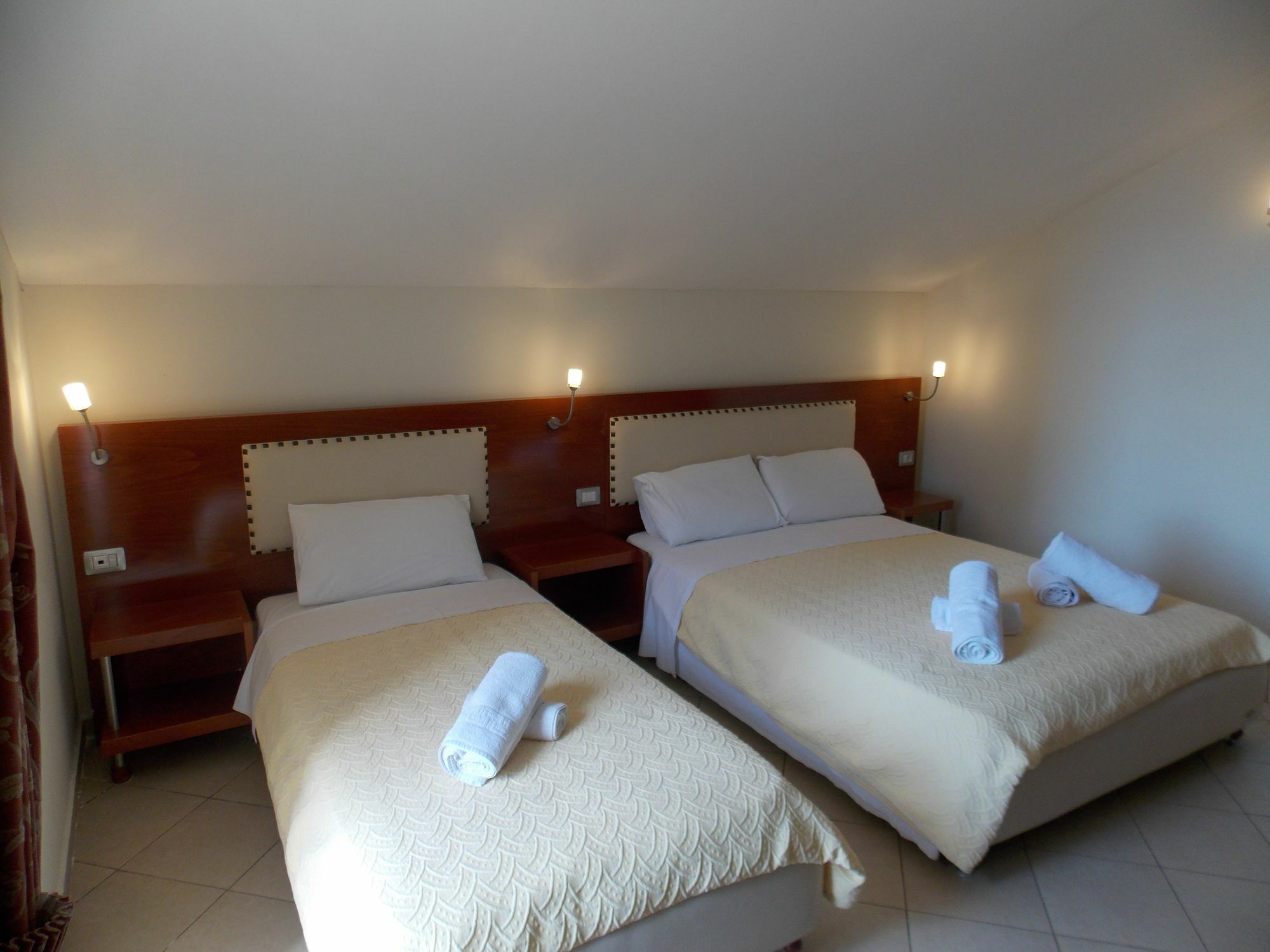 Hotel Veli Sarandë Eksteriør bilde
